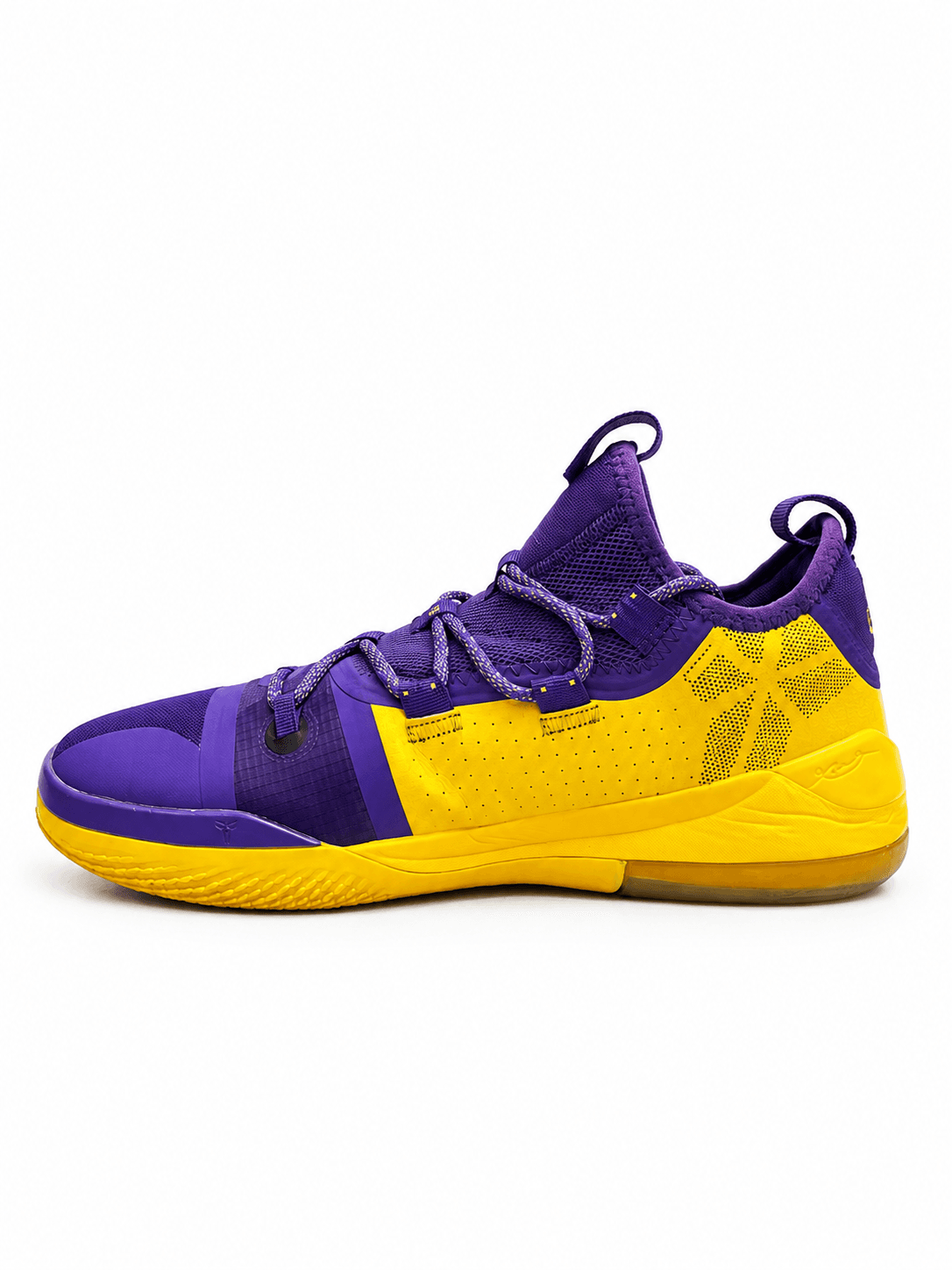Nike Kobe A.D. AV3556-557 — view 1